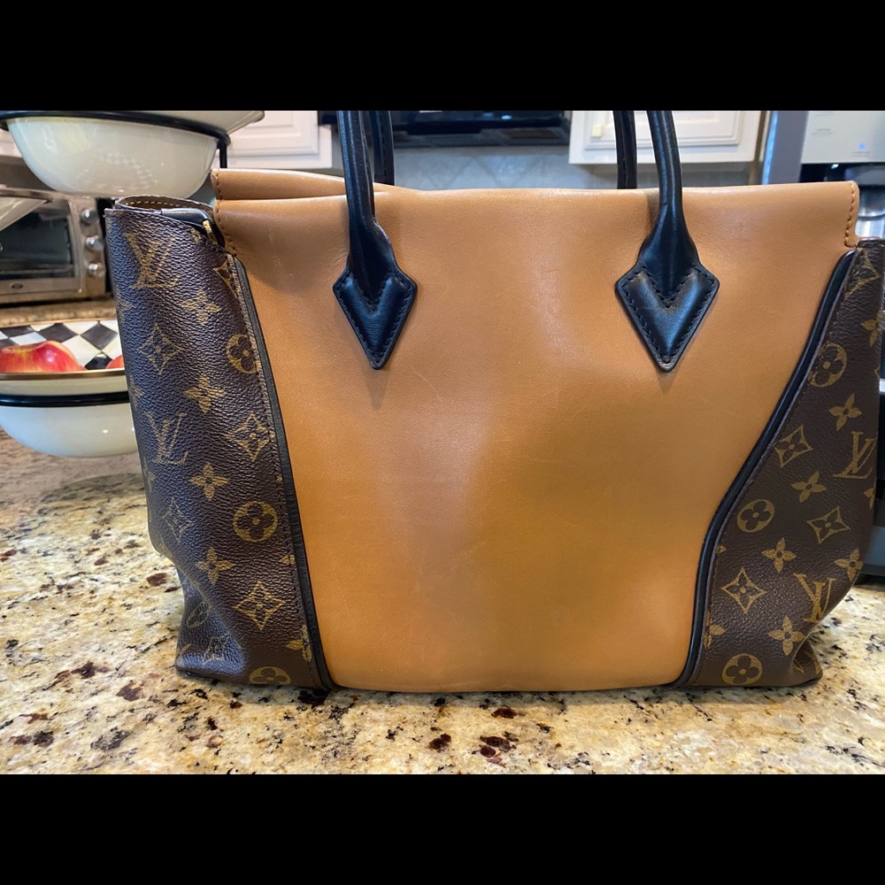 Purse - Picture 2 of 6
